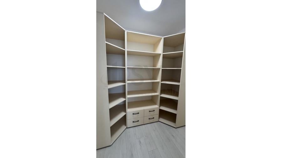 Apartament cu 2 camere semidecomandat, mobilat în Pipera