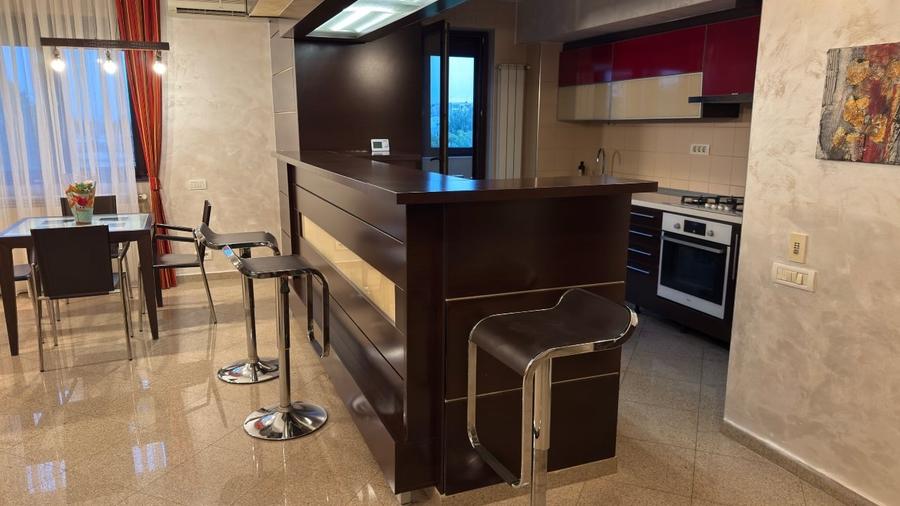 Apartament cu 3 camere decomandat, mobilat în Berceni