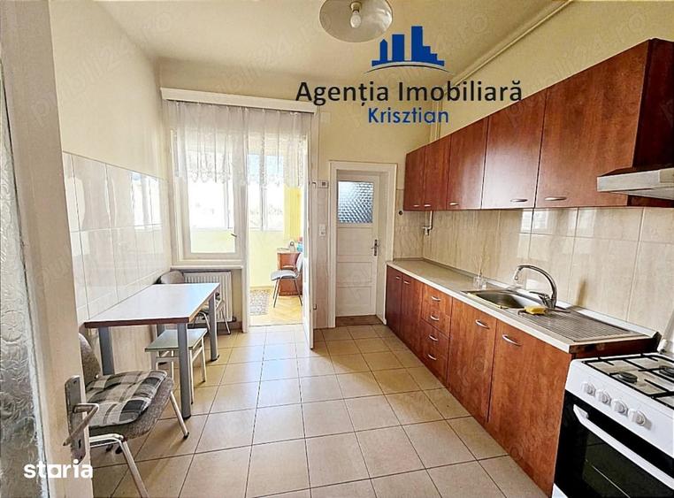 Apartament cu 3 camere de inchiriat in zona Pia?a Mare - 4