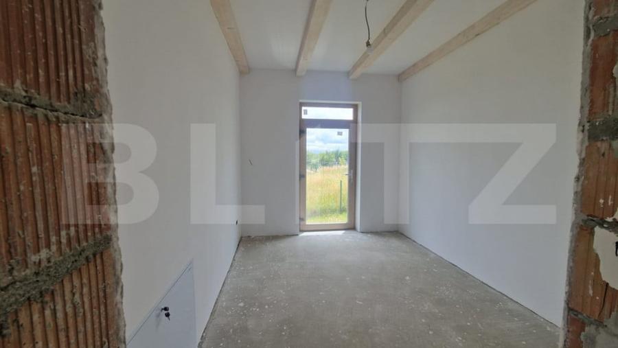 Casă cu 4 camere cu Teren 800 Mp în Bod