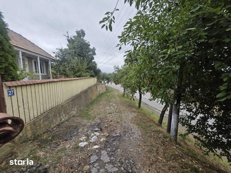 Casă cu 4 camere cu Teren 2400 Mp în Gorban
