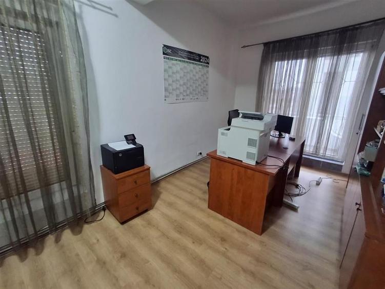 Birou, de 168 mp, în Calea Dumbrăvii