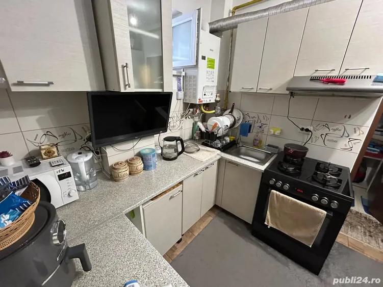 Apartament cu 2 camere semidecomandat în Florești