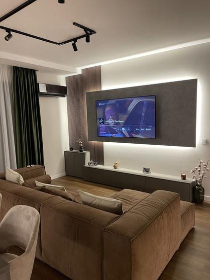 Apartament cu 3 camere decomandat în Central
