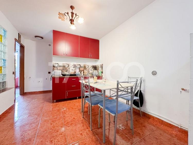 Apartament cu 3 camere decomandat, mobilat în Mihai Viteazul