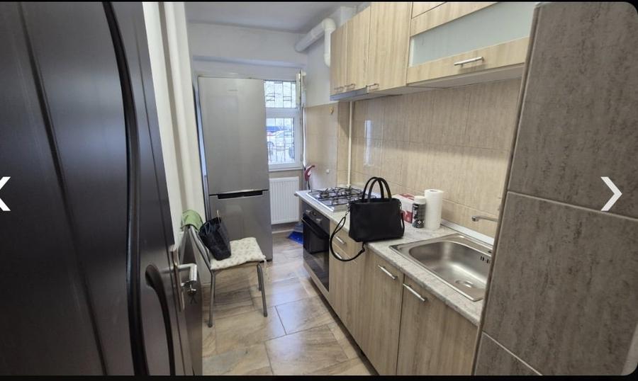 Apartament cu 2 camere semidecomandat în Brâncoveanu