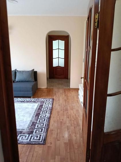 Apartament cu 2 camere semidecomandat în Mărăței
