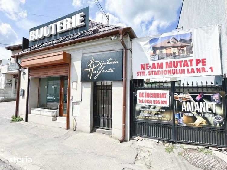 Casă cu 2 camere cu Teren 300 Mp în Central