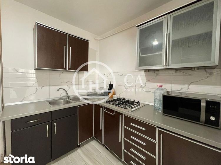Apartament cu 3 camere decomandat în Decebal