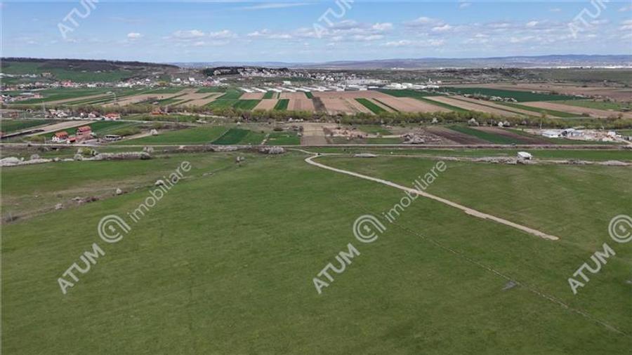 Teren agricol extravilan de 565 mp, în Cristian