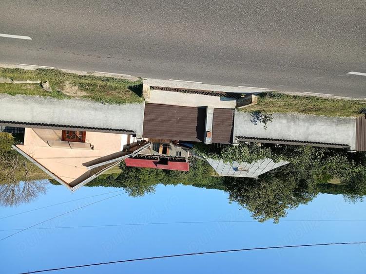 Casă cu 5 camere cu Teren 10000 Mp în Vladia
