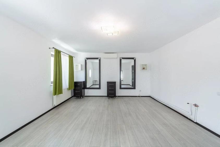 Spațiu comercial, de 220 mp, în Teilor