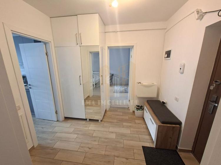 Apartament cu 2 camere decomandat în Sânpetru