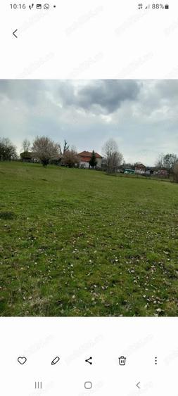 Teren de 4000 mp, în Central