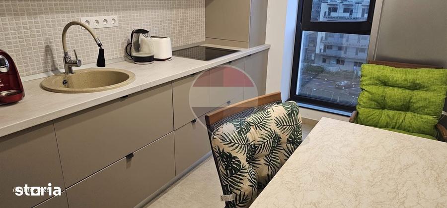 Apartament cu 2 camere decomandat în Centrul Istoric