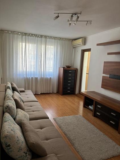 Apartament cu 3 camere decomandat în Chișinau