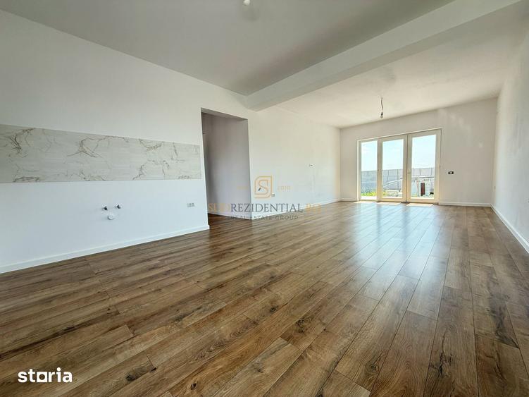 Casă cu 3 camere cu Teren 375 Mp în Vidra