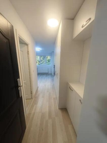 Garsonieră decomandată în Narcisa