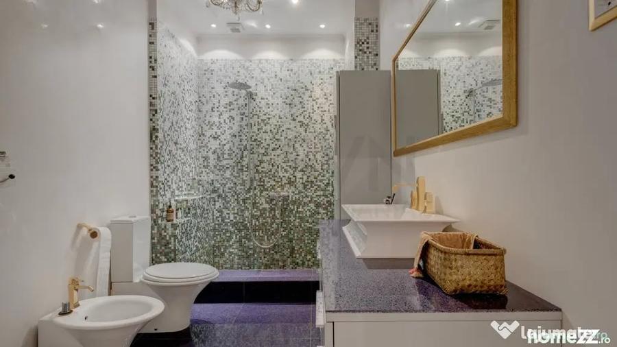 Apartament cu 4 camere decomandat în Primăverii
