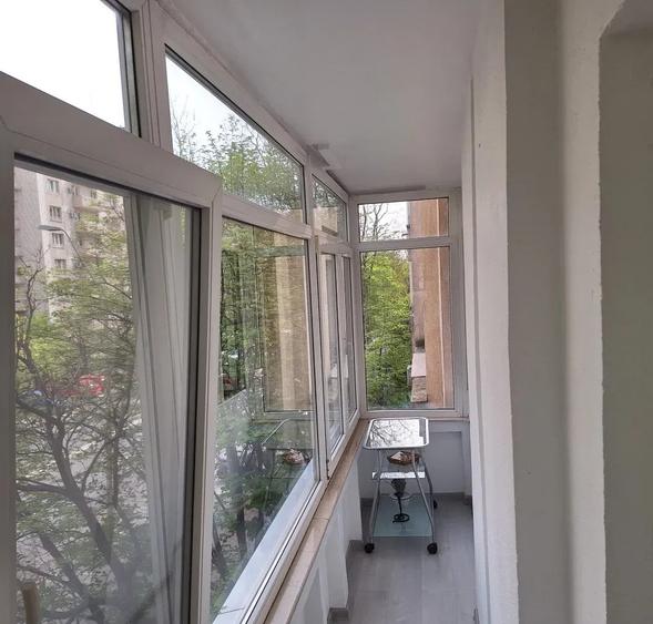 Apartament cu 2 camere decomandat, mobilat în Timpuri Noi