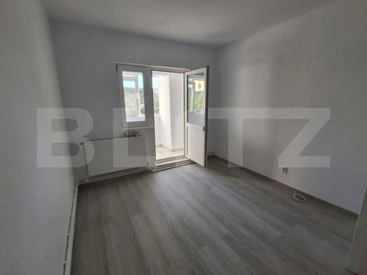 Apartament cu 2 camere decomandat în Filiași