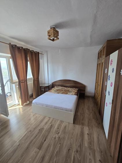 Garsonieră decomandată în Sud