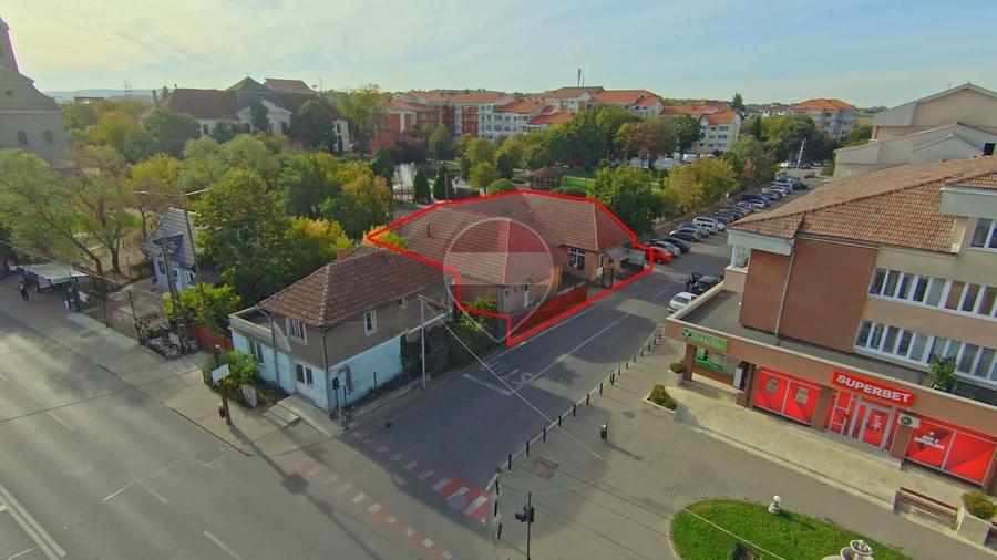 Spațiu comercial, de 300 mp, în Sânmartin
