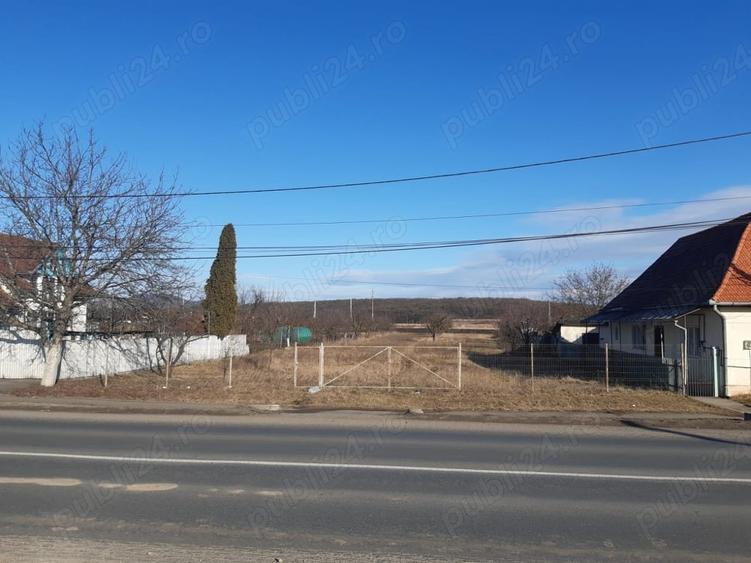 Teren de 7200 mp, în Central