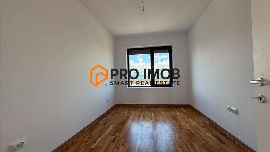Apartament cu 4 camere decomandat în Obor