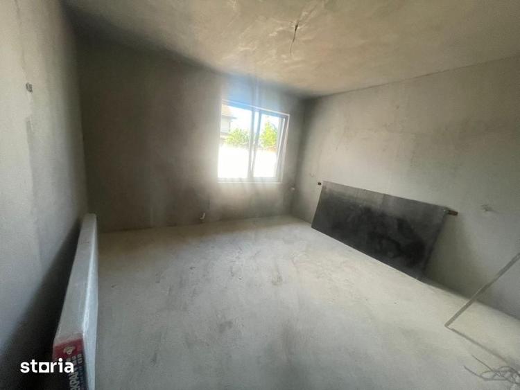 Casă cu 3 camere cu Teren 500 Mp în Malu Mare