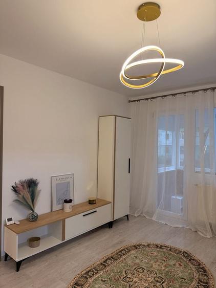 Apartament cu 2 camere decomandat în Exterior Vest