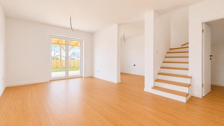Duplex cu 5 camere cu Canalizare în Moșnița Nouă