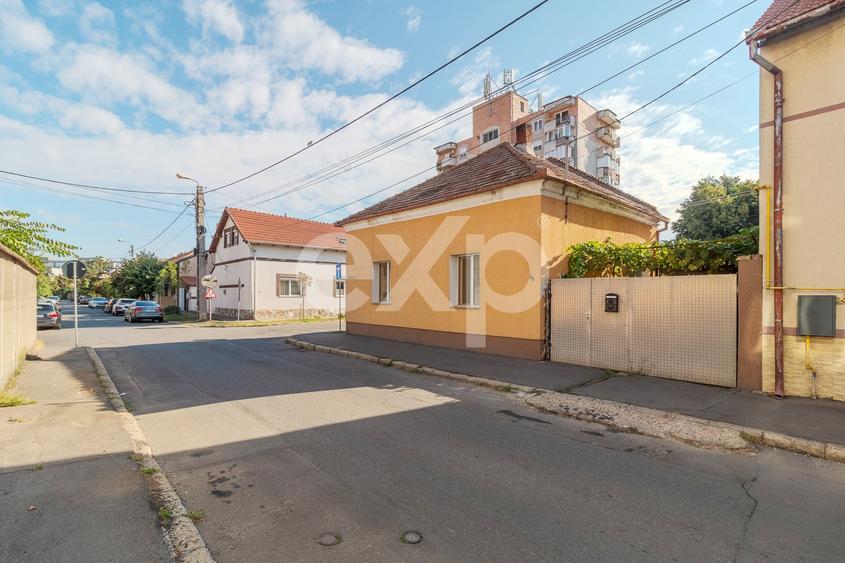 Casă individuală cu 3 camere cu Canalizare în Cantemir