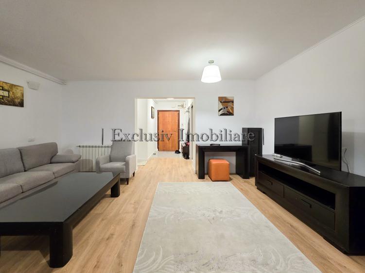 Apartament cu 3 camere decomandat, mobilat în Faleza Nord