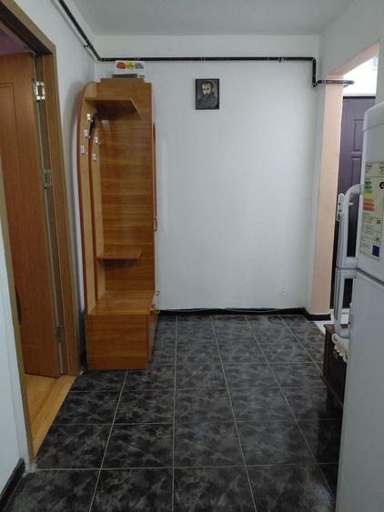 Apartament cu 2 camere semidecomandat în Micro 40
