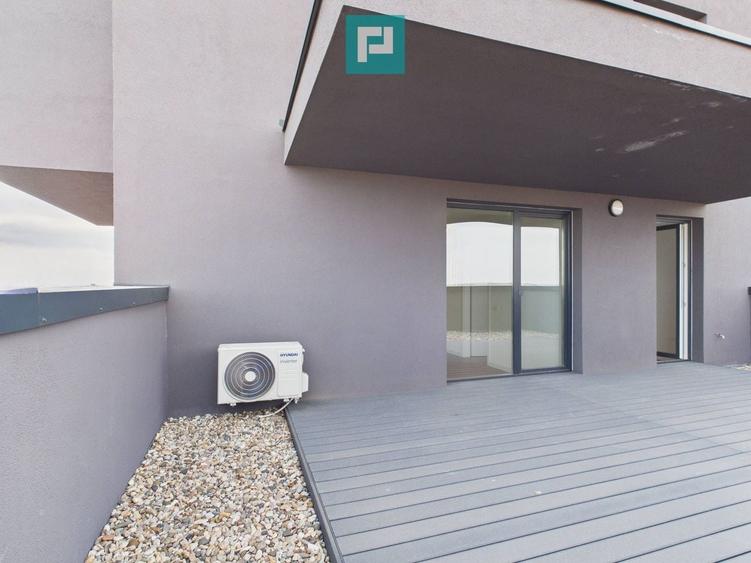 Apartament cu 3 camere semidecomandat în Tipografilor