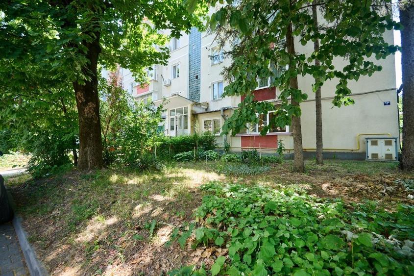 Apartament cu 2 camere semidecomandat în Teilor