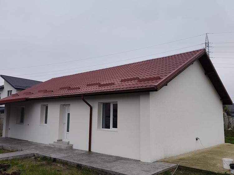 Casă individuală cu 3 camere cu Teren 360 Mp în Bâcu