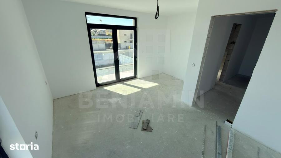 Casă cu 4 camere decomandat cu Teren 328 Mp în Șimnicu de Sus