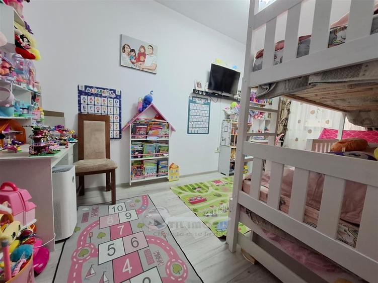 Apartament cu 2 camere decomandat, mobilat în Galata