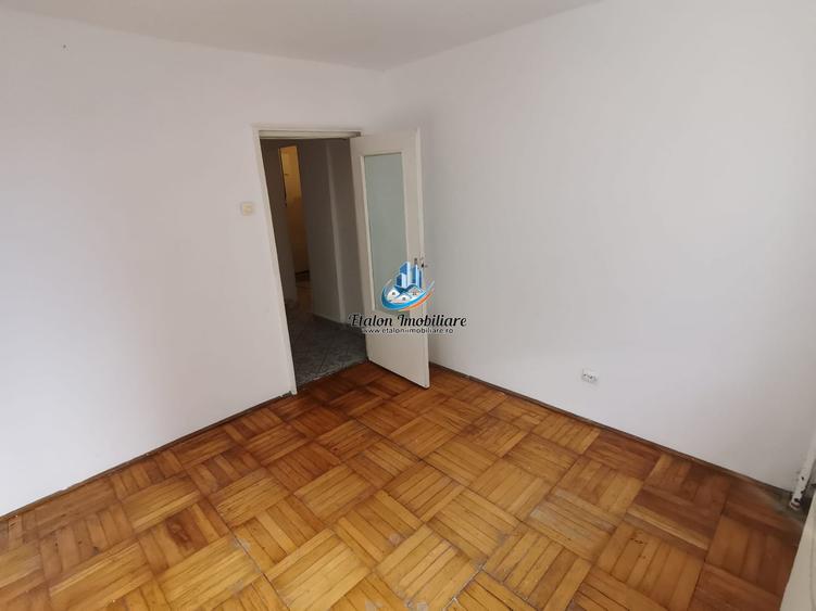 Apartament cu 2 camere semidecomandat în Mărăței