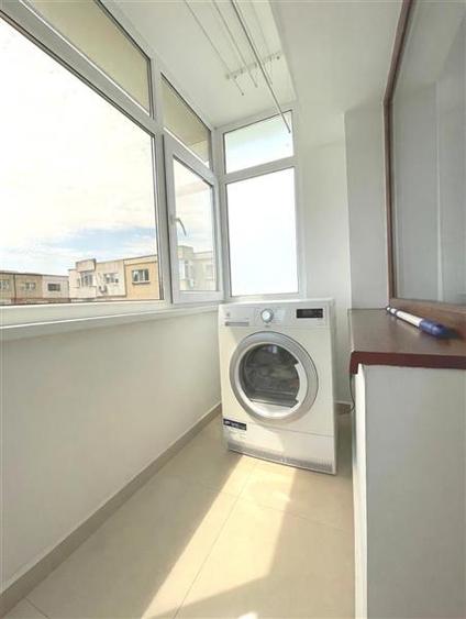 Apartament cu 2 camere decomandat, mobilat în E3