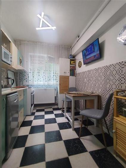 Apartament cu 2 camere decomandat, mobilat în Mihai Bravu