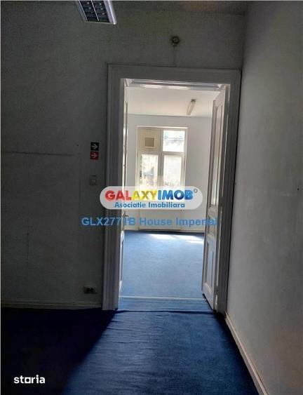 Casă cu 9 camere cu Teren 170 Mp în Vitan