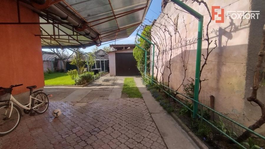 Casă individuală cu 3 camere cu Canalizare în Mehala