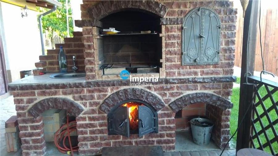 Casă individuală cu 5 camere cu Piscina în Breazu
