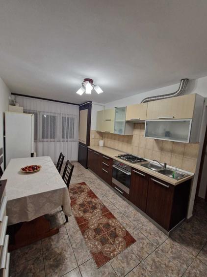 Apartament cu 2 camere decomandat în Ștefan cel Mare