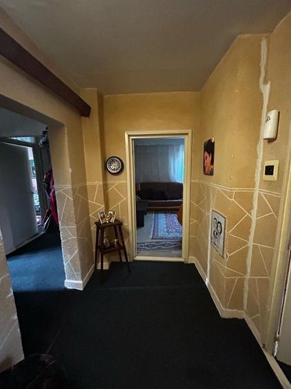 Apartament cu 3 camere decomandat în Răcătău-Răzeși
