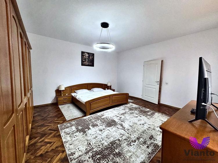 Apartament cu 4 camere, mobilat în Central