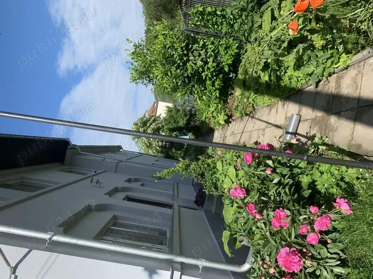Casă cu 6 camere în Pucioasa